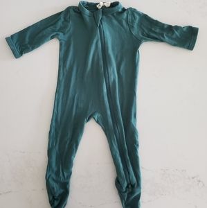 Kyte Zippered Footie in Emerald 0-3m
